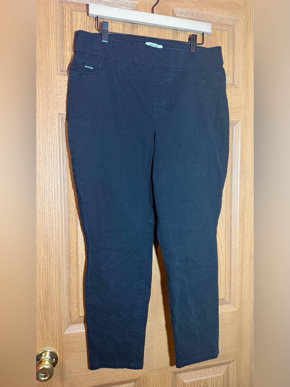 Nine West Black Pull-On Stretch Jeggings